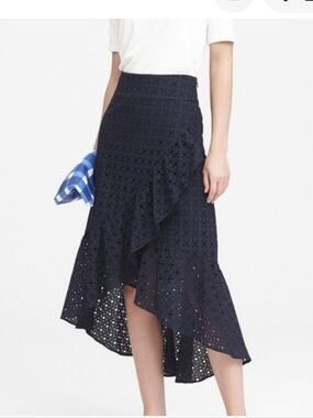 Banana Republic Eyelet Ruffle Midi Skirt Size 6 Navy Asymmetric Cotton Side Zip